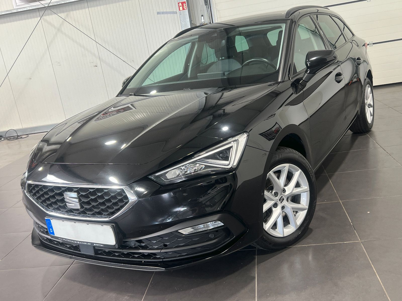 SEAT Leon 2.0 TDI Sportstourer Automatik **Navi*LED**