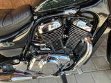 Suzuki VS 800 Intruder - SUZUKI VS800