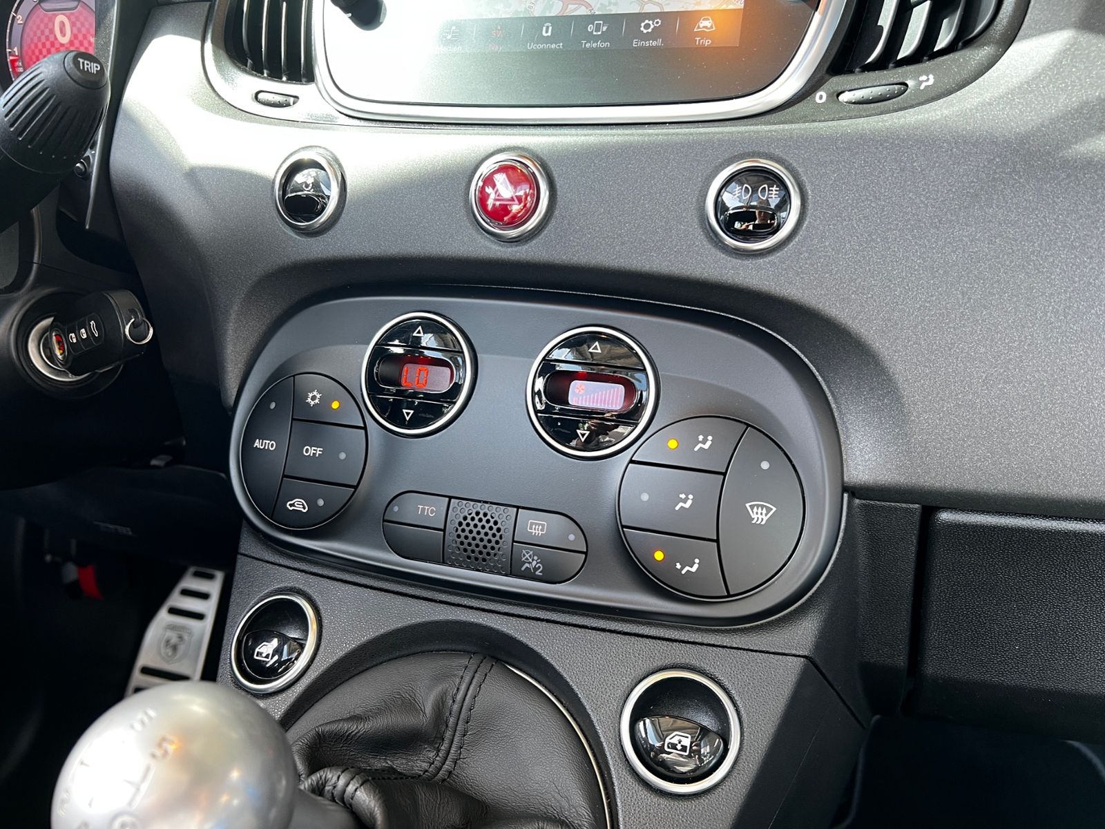 Fahrzeugabbildung Abarth 595C  Competizione BEATS XENON NAVI