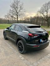 Mazda MX-30 Elektro Auto - Mazda MX-30 von privat