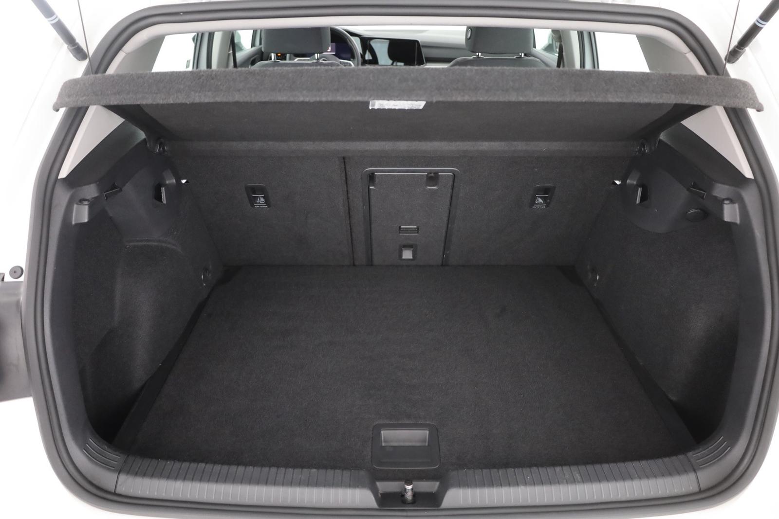 Volkswagen Golf VIII 1.0 eTSI DSG LED Navi ACC DAB, миниатюра 25