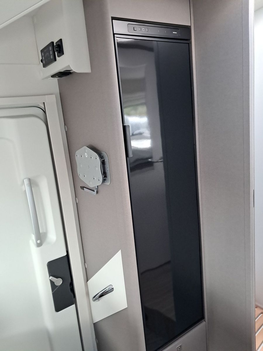 Fahrzeugabbildung Etrusco T Ford 7.3 SCF Klimaauto., Solaranlage, Hubbett