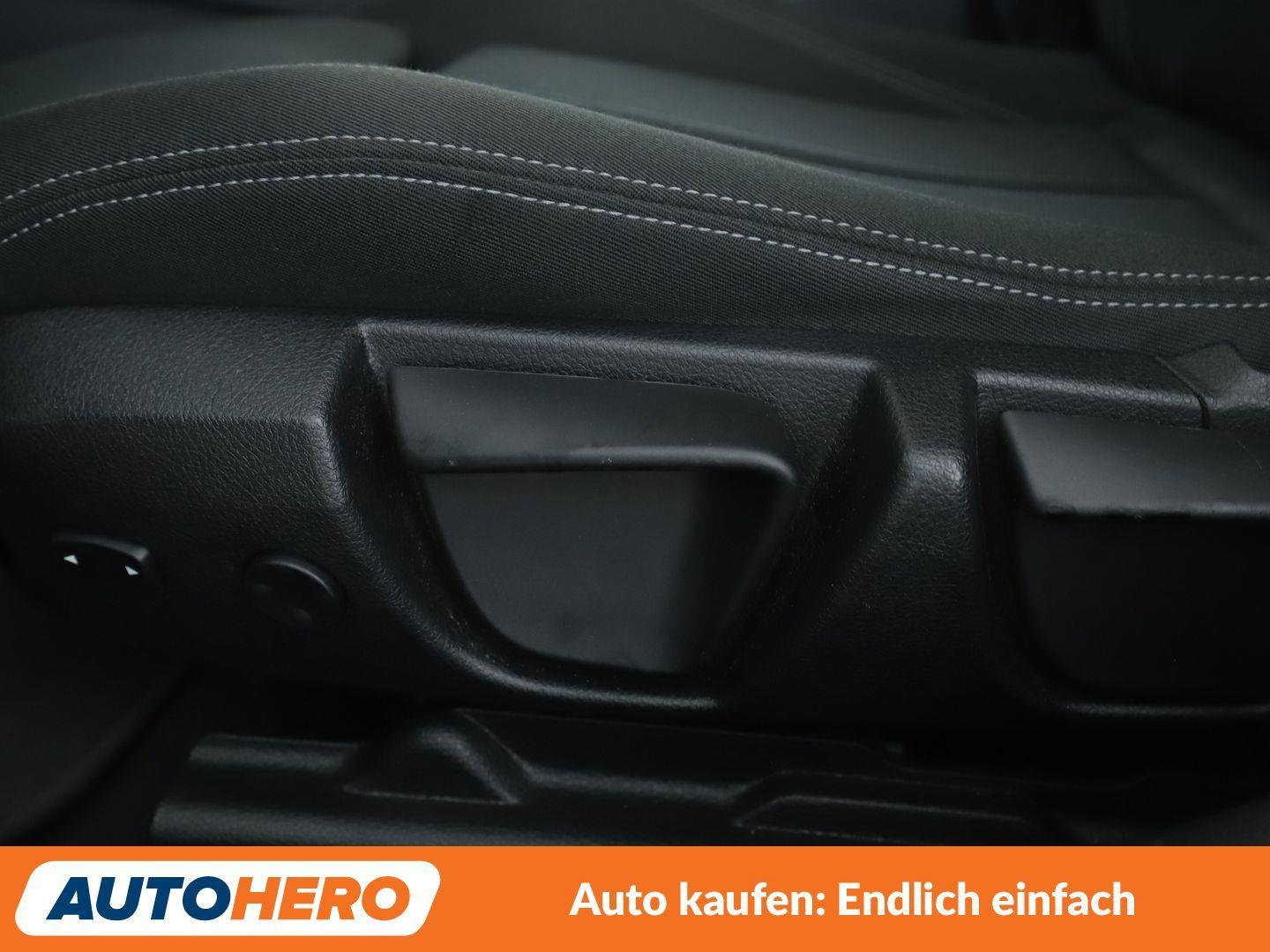 BMW 320i xDrive Sport Line Aut.*NAVI*LED*TEMPO*PDC*
