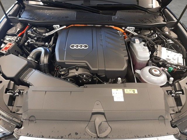 Fahrzeugabbildung Audi A6 Avant advanced 50TFSIe HD-Matrix StdHz AHK