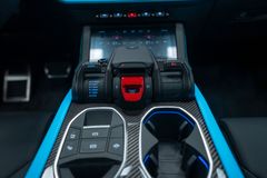 Urus 4.0 V8 SE 2026 BLUE PANO CARBON B&amp;O