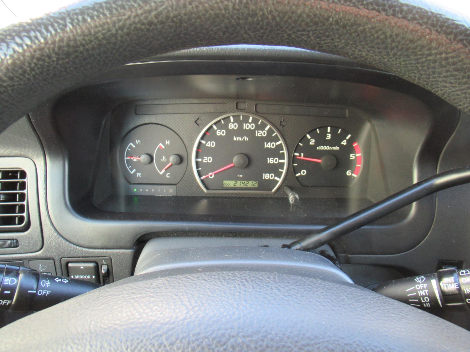 Toyota Hiace Camper 2.5 D4-D lang/2.Hd/Autom./Klima/SHZ