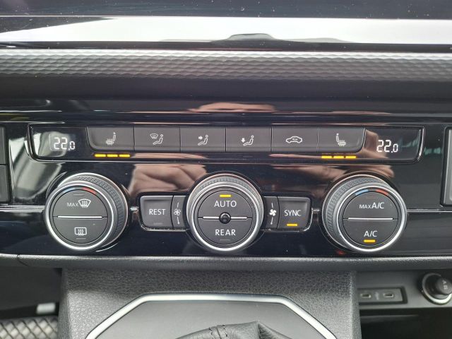 T6.1 MULTIVAN 2.0 TDI GENERATION SIX+AZV+CAM+LED