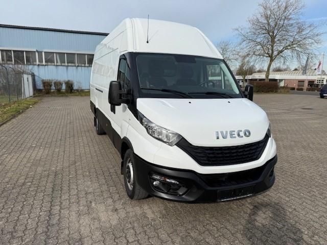 Fahrzeugabbildung Iveco Daily 35S14V Kastenwagen 4100