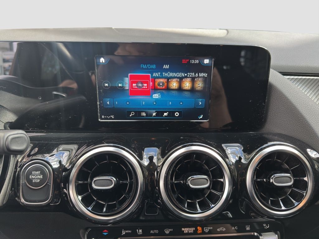 Fahrzeugabbildung Mercedes-Benz B 250 e AMG Line*LED*AppleCarPlay*PDC