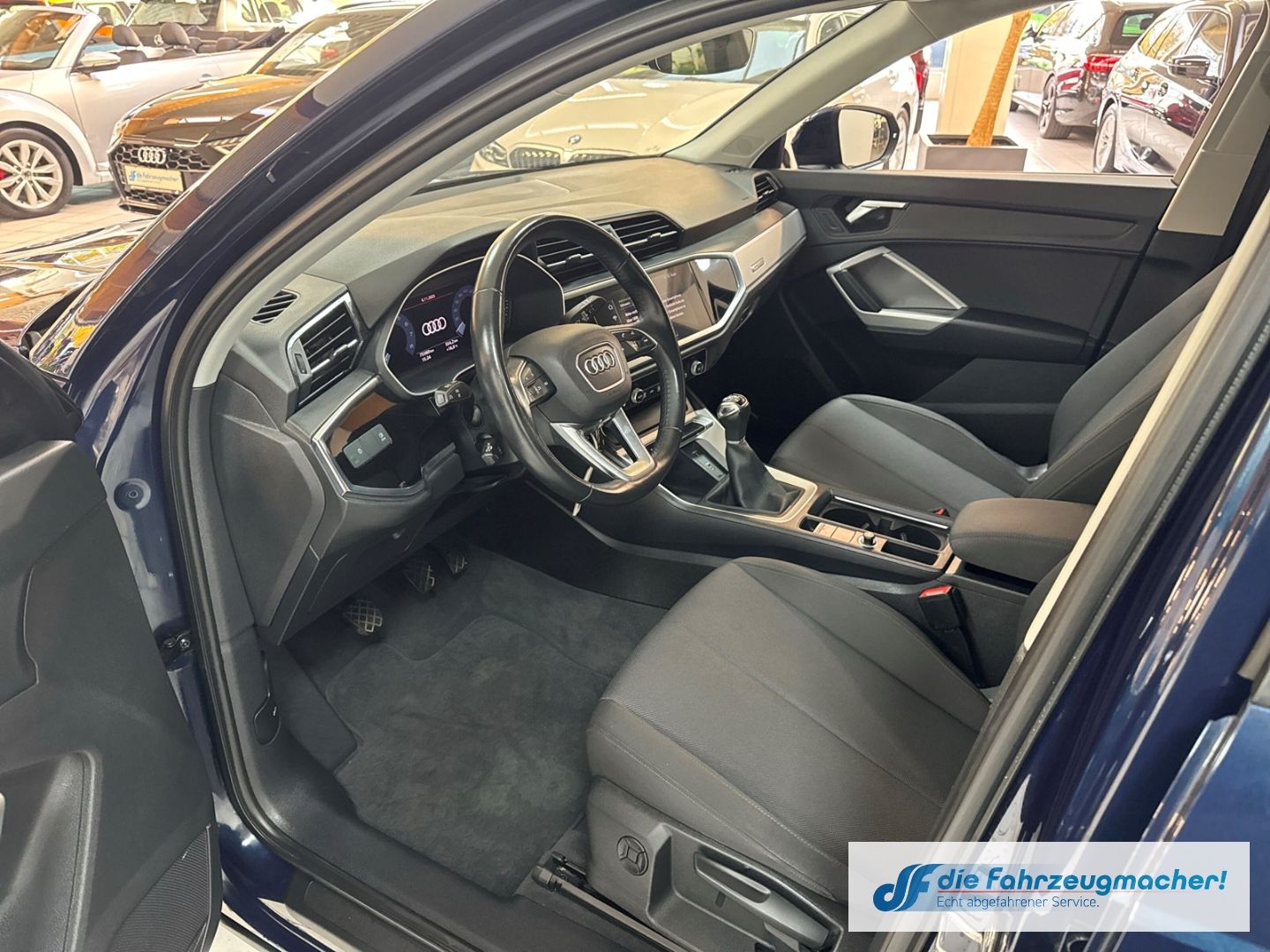 Fahrzeugabbildung Audi Q3 35 TFSI basis Digitales Cockpit Soundsystem L