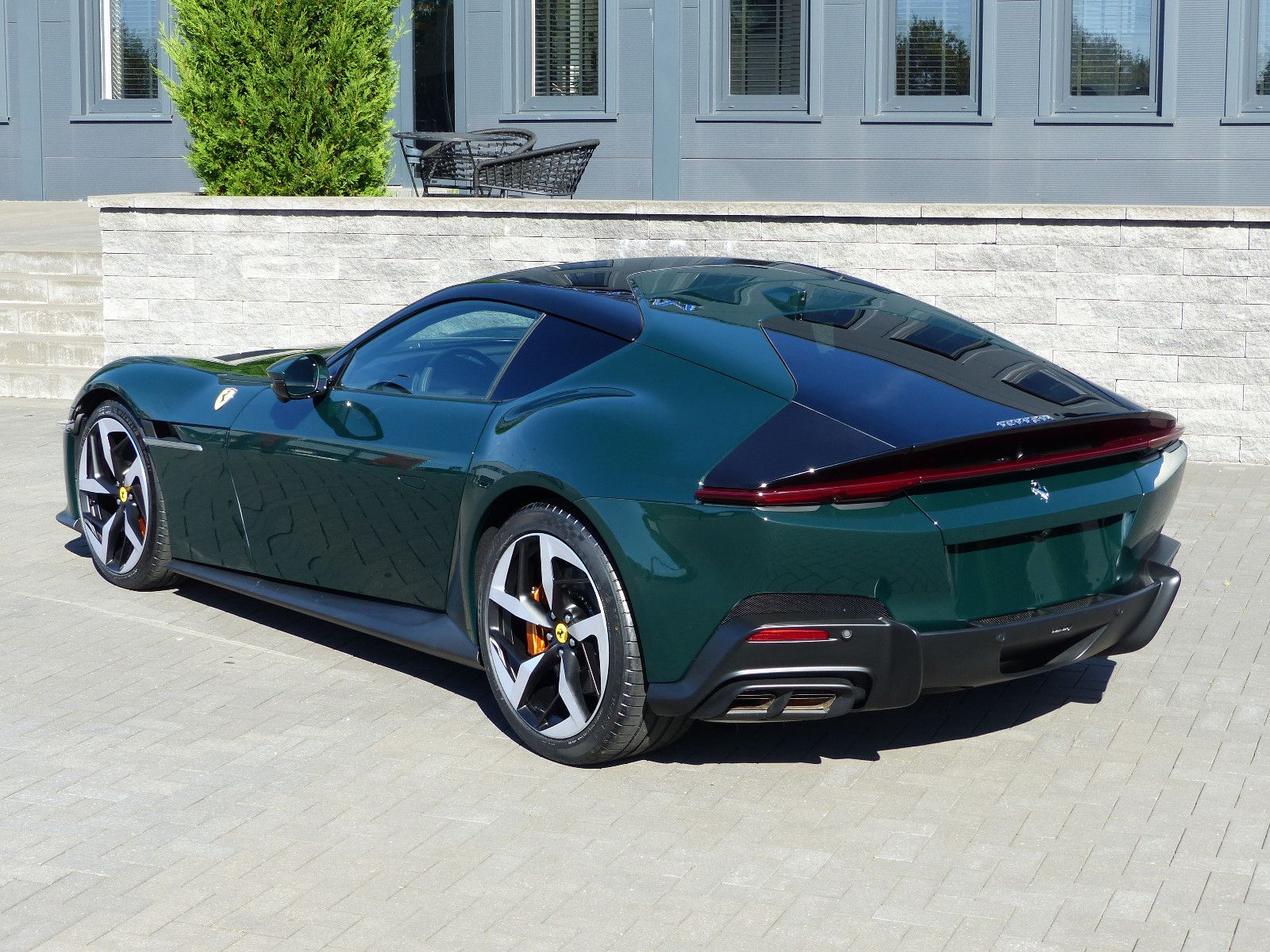 Fahrzeugabbildung Ferrari 12Cilindri *Inzahlungnahme/Trade-in*