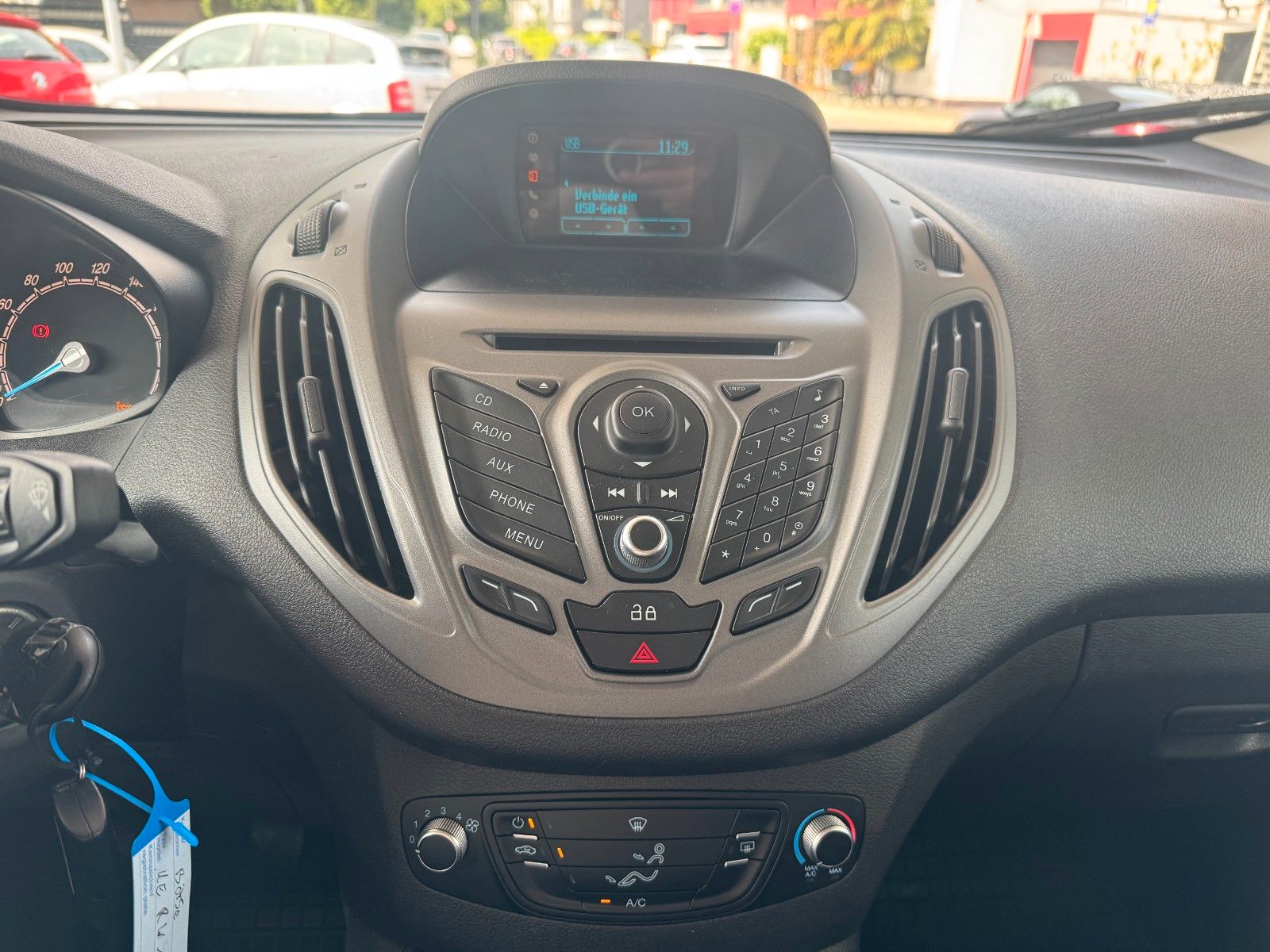 Fahrzeugabbildung Ford Transit Courier Trend Klima/PDC/1.Hd/erst 79 Tk