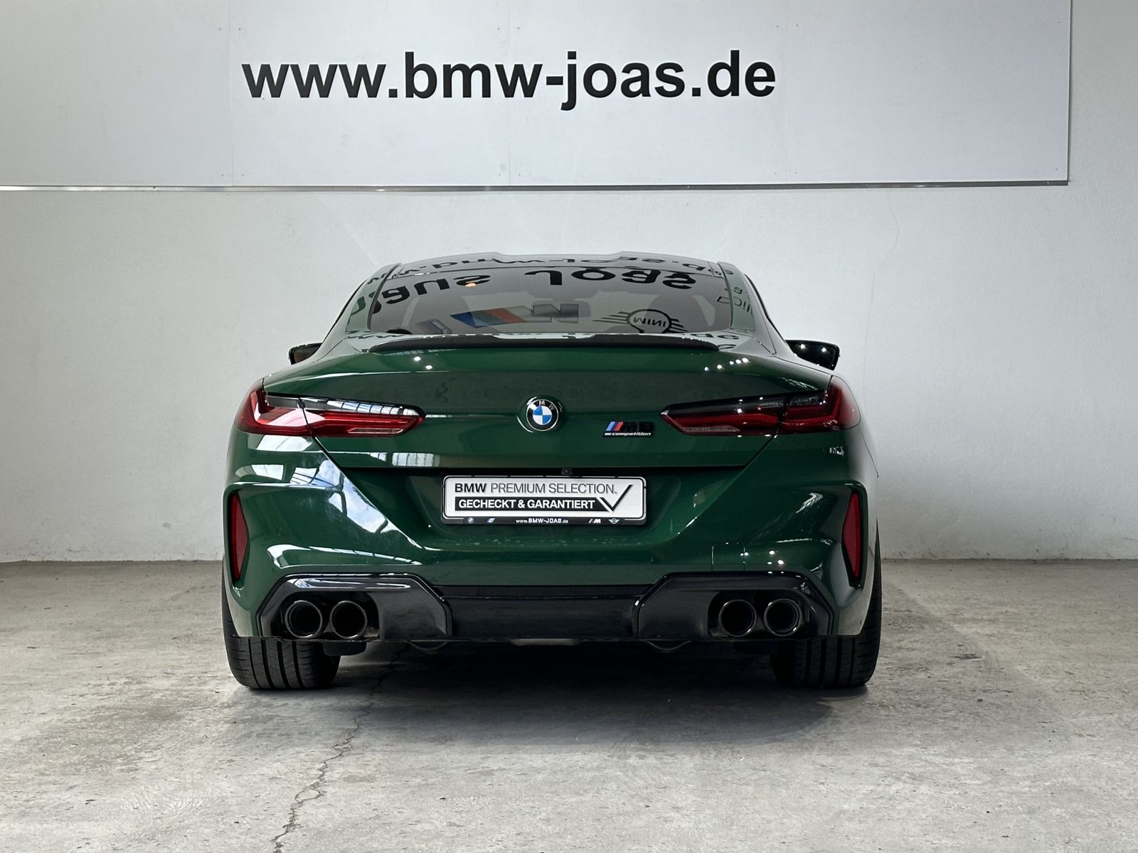 Fahrzeugabbildung BMW M8 Coupé B&W Surround TV-Funktion Sitzbelüftung