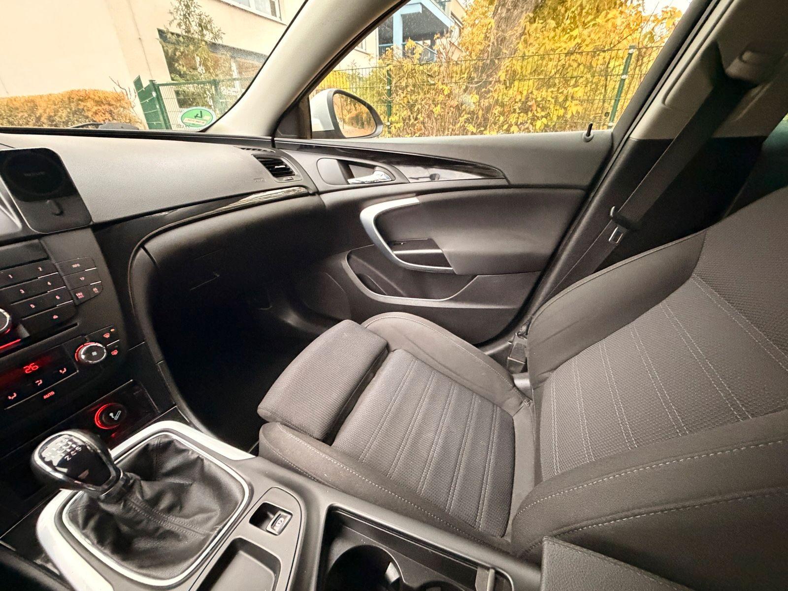 Opel Insignia 2009 — photo 7