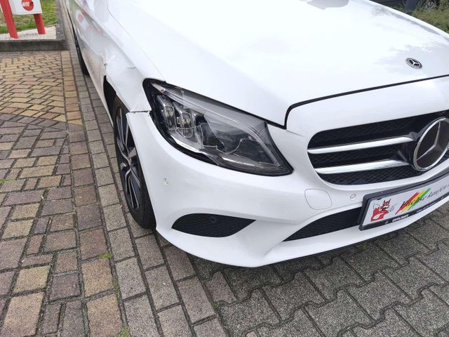 MERCEDES-BENZ C 300 — Foto 2