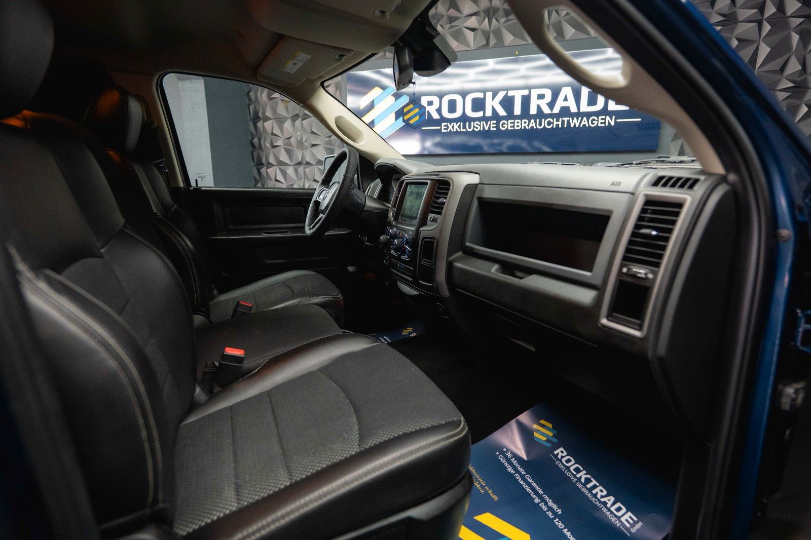 Fahrzeugabbildung Dodge RAM 5.7 V8 HEMI 4x4 OFFROAD Night-Paket *LED*AHK