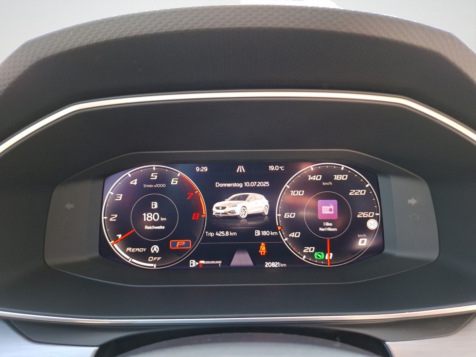 SEAT Leon FR 1.5 eTSI DSG / VOLL-LED / NAVI / SITZHEI - Image 12