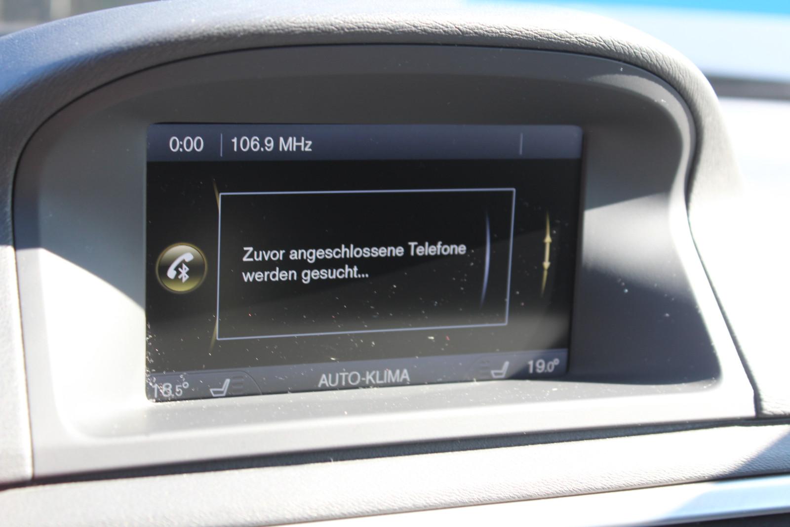 Volvo V70 2013 — photo 17