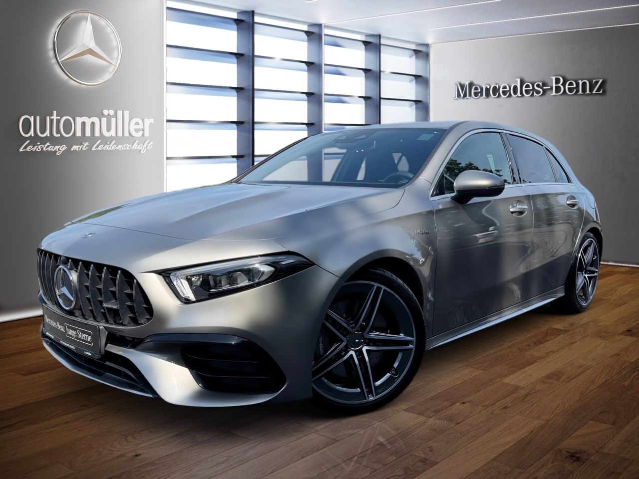 Fahrzeugabbildung Mercedes-Benz AMG A 45 4M+ MEMORY+MULTIBEAM+CARPL+AMBIENT+KEYL
