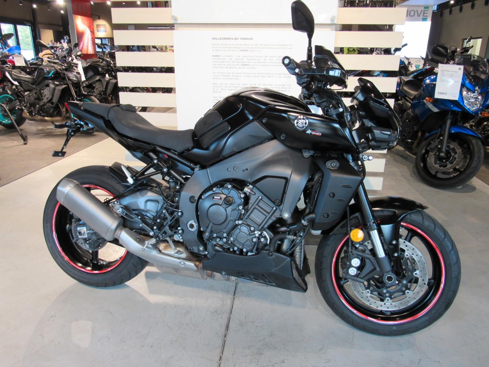 Yamaha MT-10 *1. Hand*