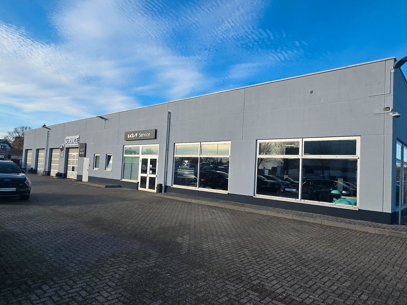 Fahrzeugabbildung Kia Niro e-Niro 150kW Edition 7 Allwetterreifen