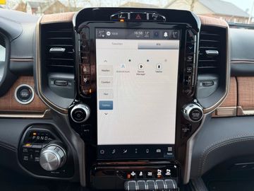 Bild 43 Dodge RAM 5,7l HEMI Longhorn AHK Luftfahrwerk 4x4