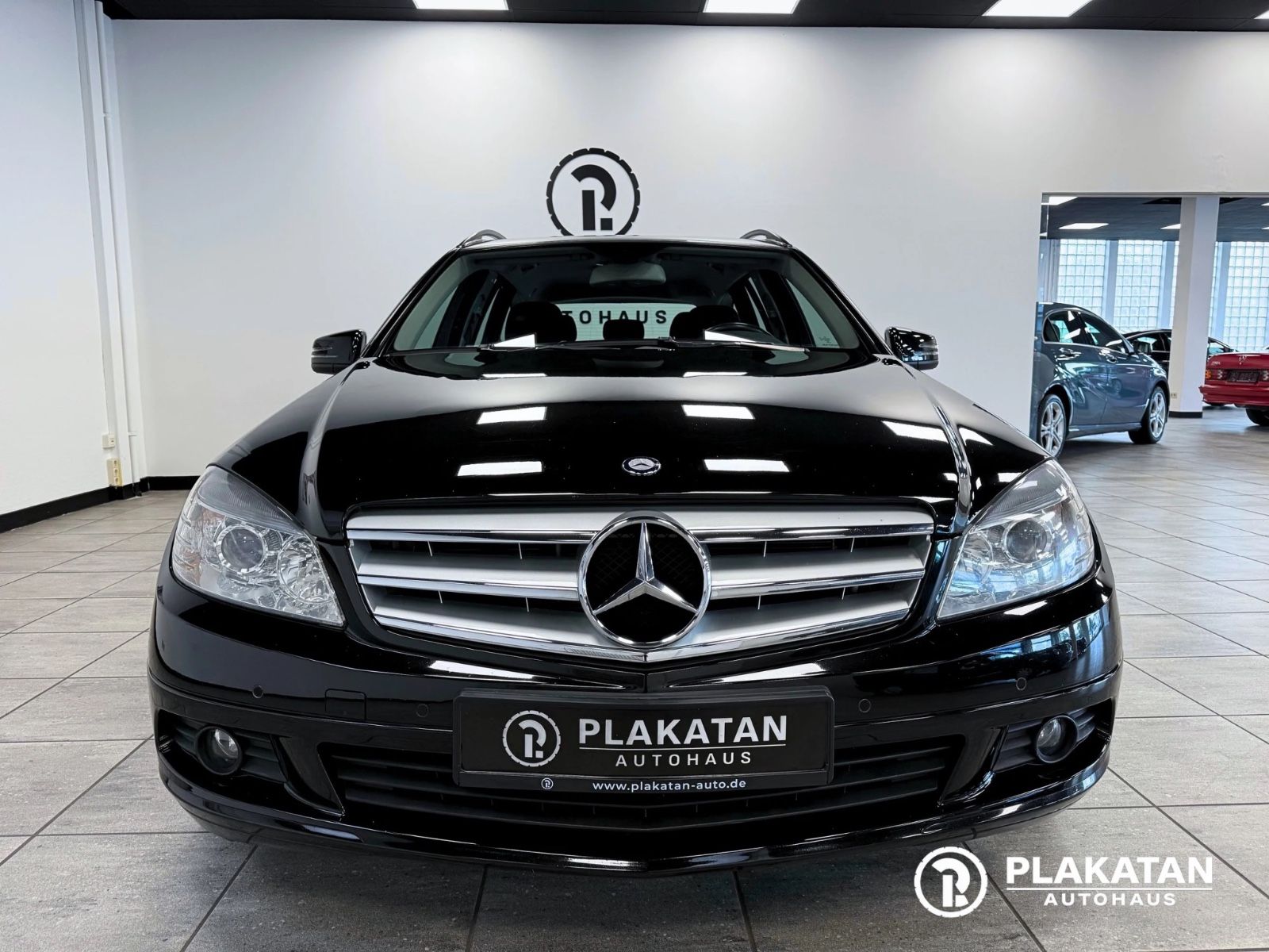 Fahrzeugabbildung Mercedes-Benz C 180 CDI T-Model Bi-Xenon AHK MB-Service EXPORT