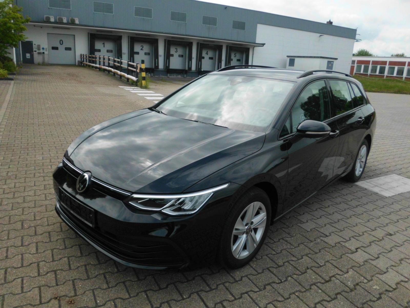 Volkswagen Golf VIII Variant Life eTSI