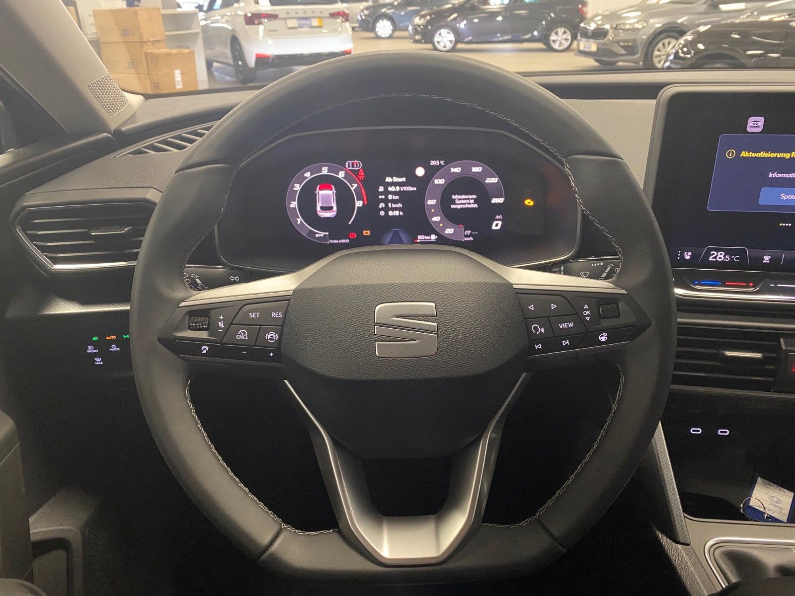 Fahrzeugabbildung SEAT Leon 1.5 TSI STYLE+R Kamera+ACC+3 Zonen KLIMA+BC