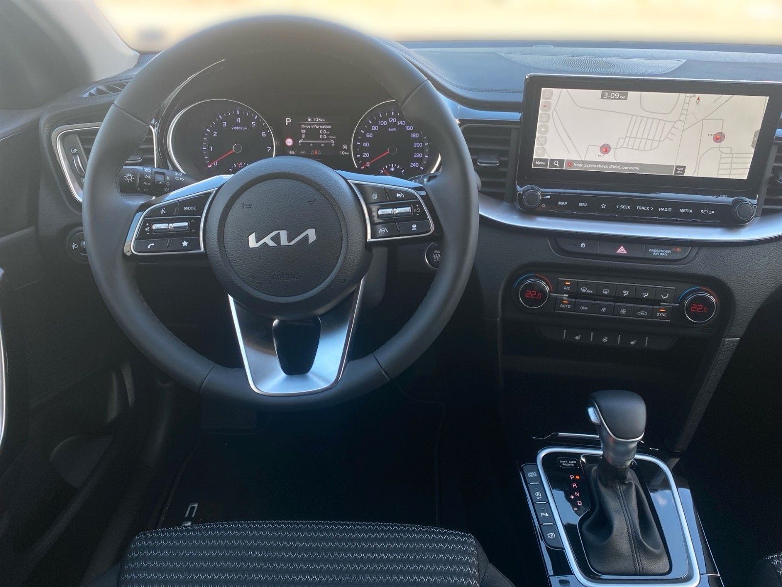 Fahrzeugabbildung Kia Ceed Sportswagon 1.0T 48V DCT Ultimate STY JBL