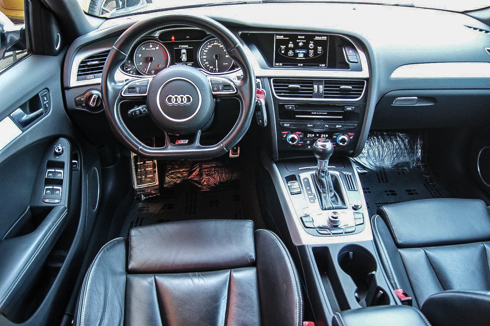 Fahrzeugabbildung Audi S4 Avant 3.0T V6 quattro B&O Sound TOP GEPFLEGT