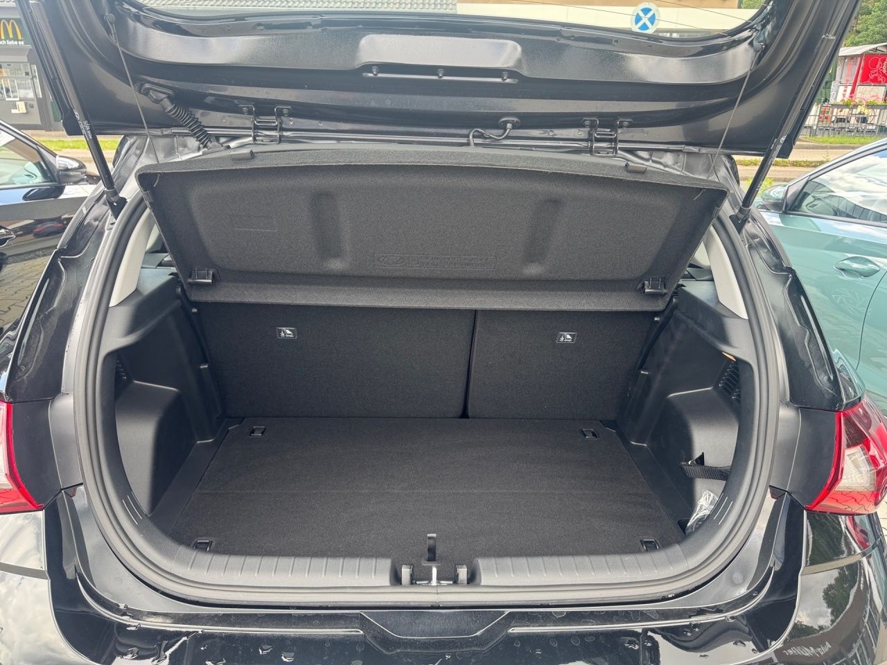 Fahrzeugabbildung Hyundai i20 Trend *LED*LHZ*SHZ*NAVI*DAB*PDC*KAMERA*BT