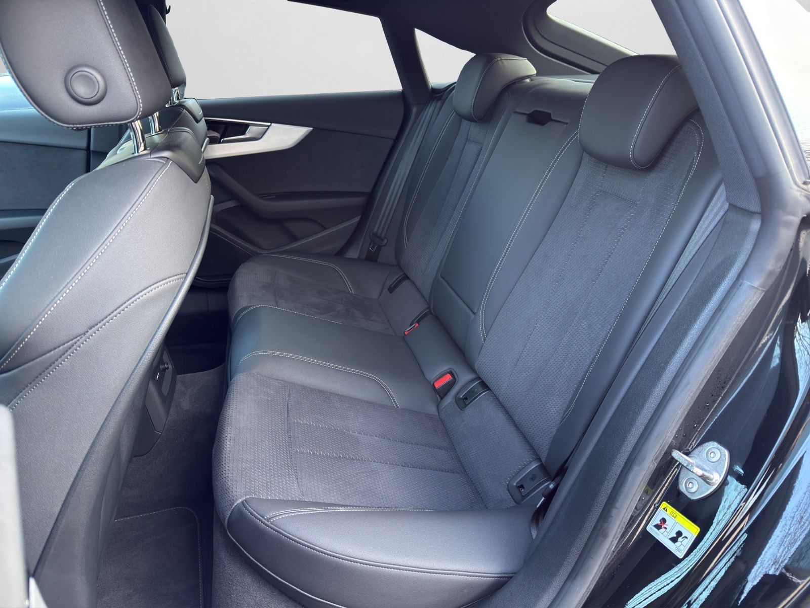 Audi S5 - Bild 13
