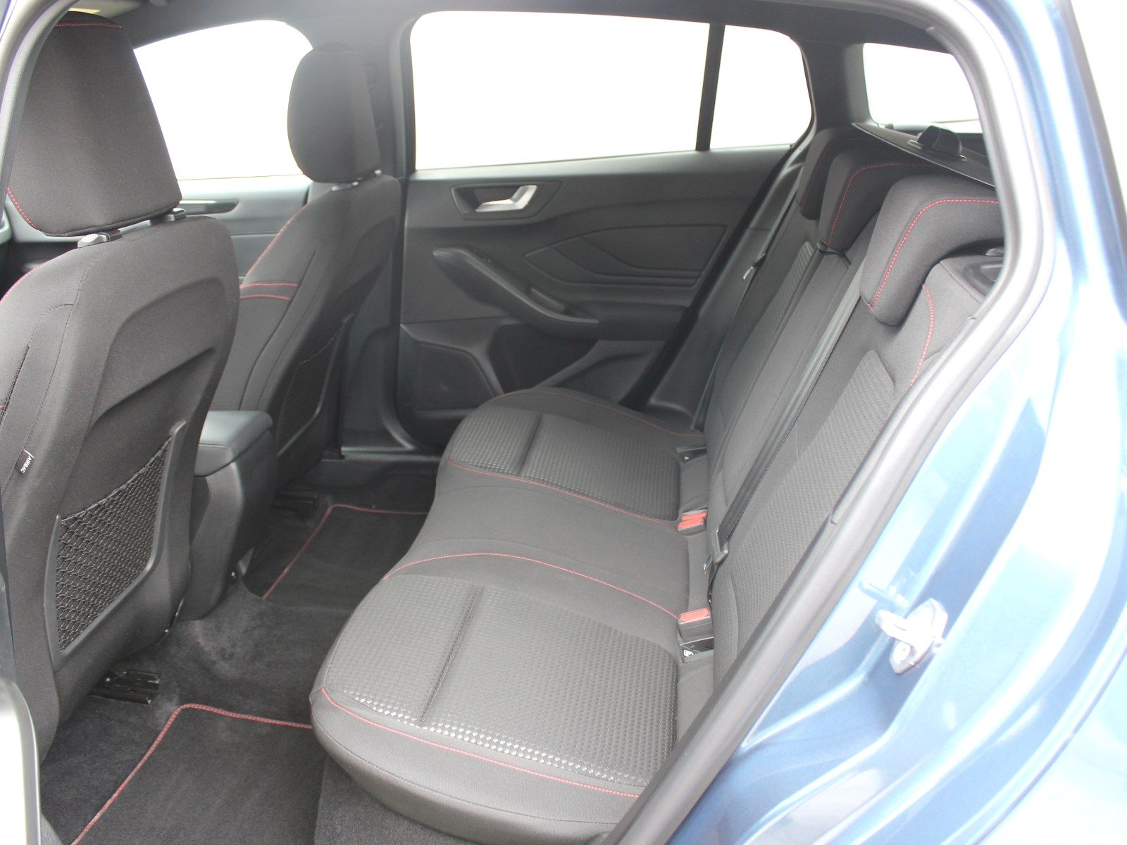 Fahrzeugabbildung Ford Focus ST-Line X 1,0 EcoBoost Mild Hybrid
