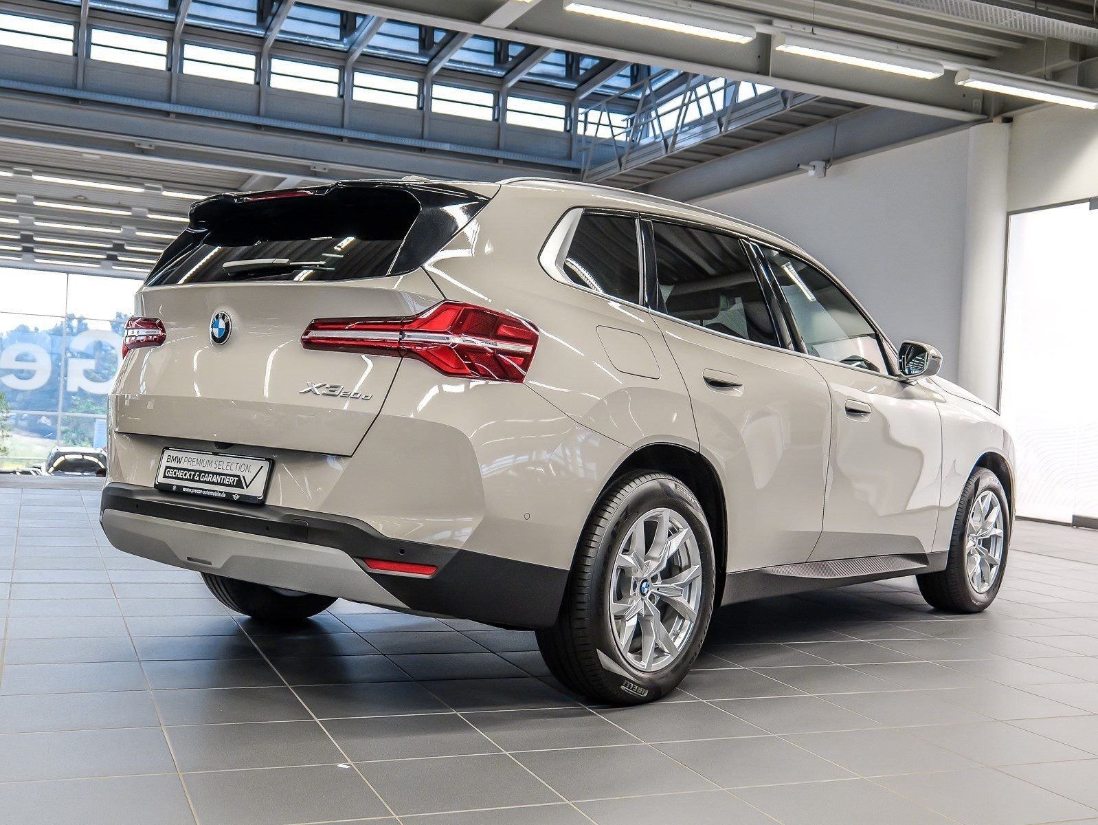BMW X3 20d xDrive RFK NAVI LED PDC V H DAB Parkass foto 2