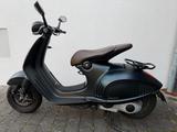 Vespa 946 Armani Edition Sammlernummer 753 - VESPA MOTORRAD