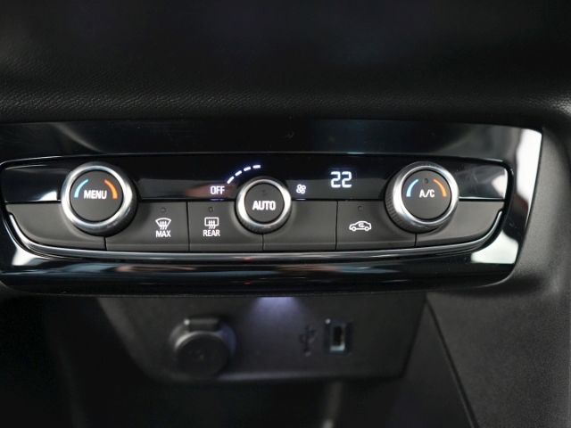 Corsa-e F EDITION 50kWH AT+RÜCKFAHRKAMERA+KEYLES