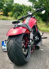 Harley-Davidson  Night Rod AirRide Carbon 300 HR, LED uvm - HARLEY-DAVIDSON 300