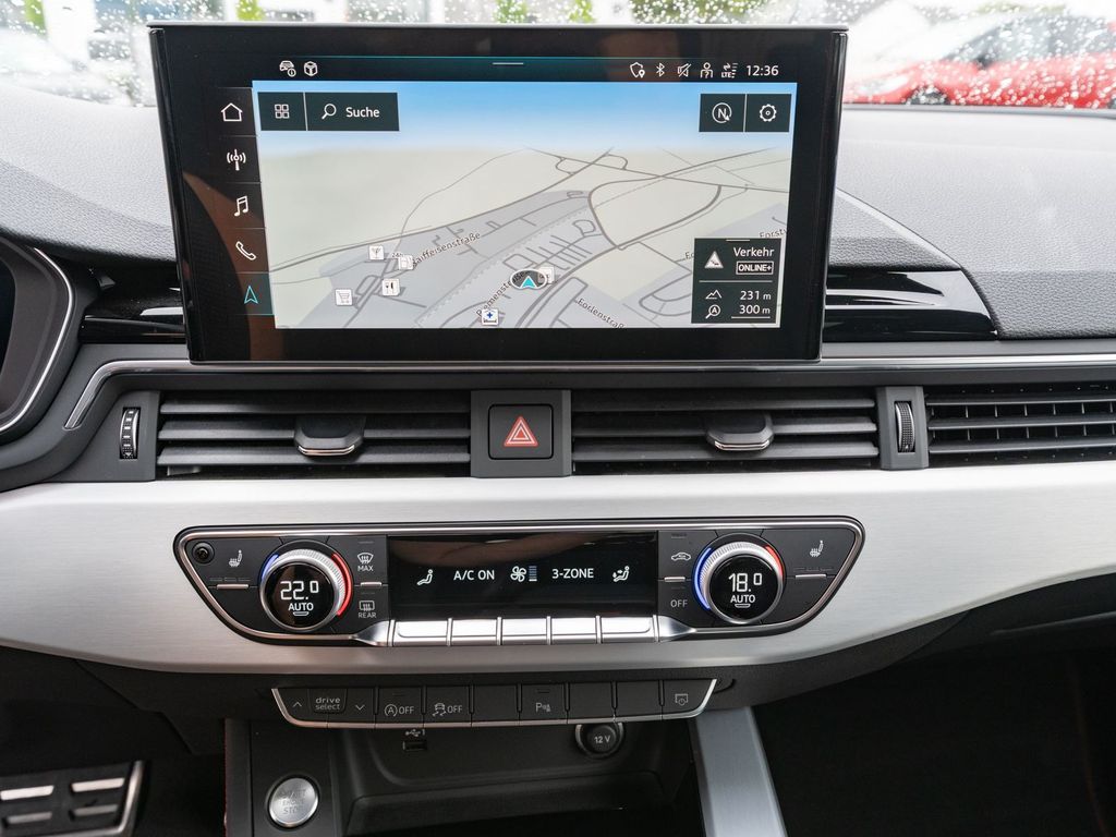AUDI A4 2024