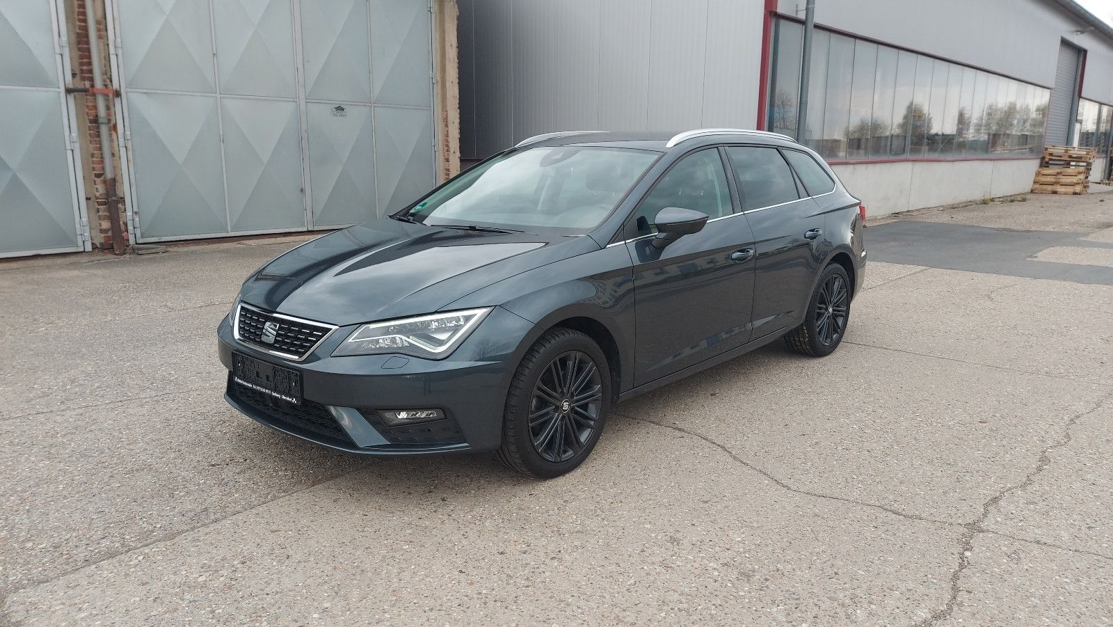 Seat Leon ST 2.0TDI Xcellence LED DAB Panorama Kamera imagem 2