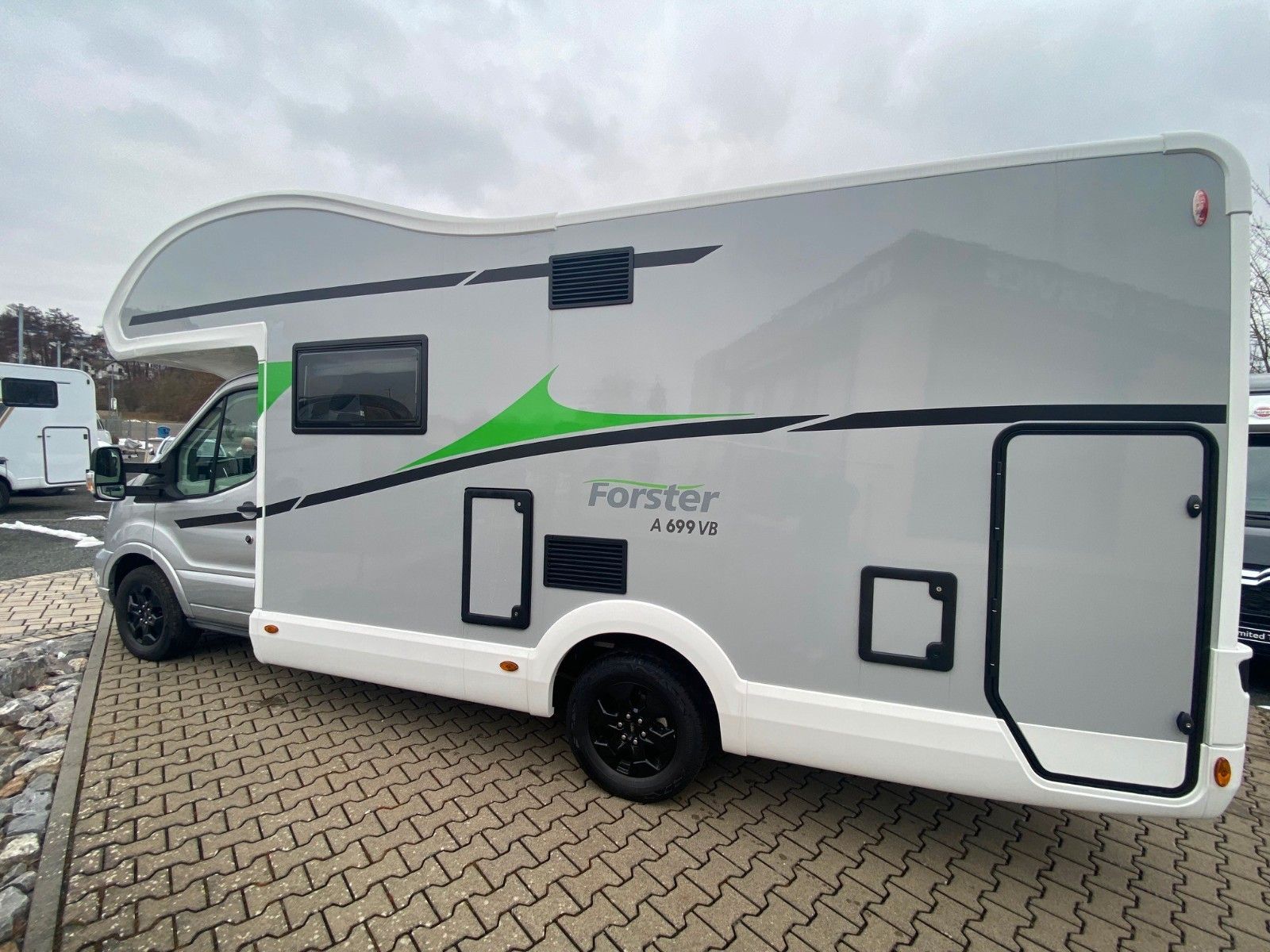 Fahrzeugabbildung Forster A 699 VB *MJ26*165PS*Automatik*RFK*Silver*Alu*