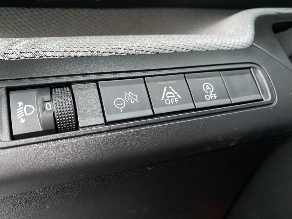 Fahrzeugabbildung Citroën C3 Turbo 100 Stop&Start MAX *Navi*Rückfahrkam