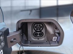 ë C3 113 PLUS ë C3 113 PLUS