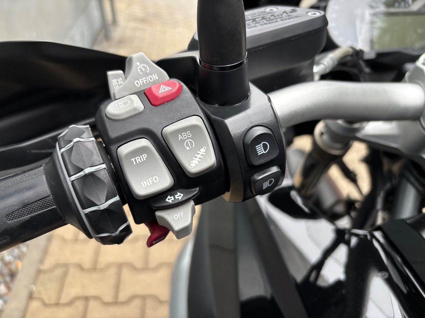 Fahrzeugabbildung BMW R 1200 GS 3 Pakete, Seitenkoffer