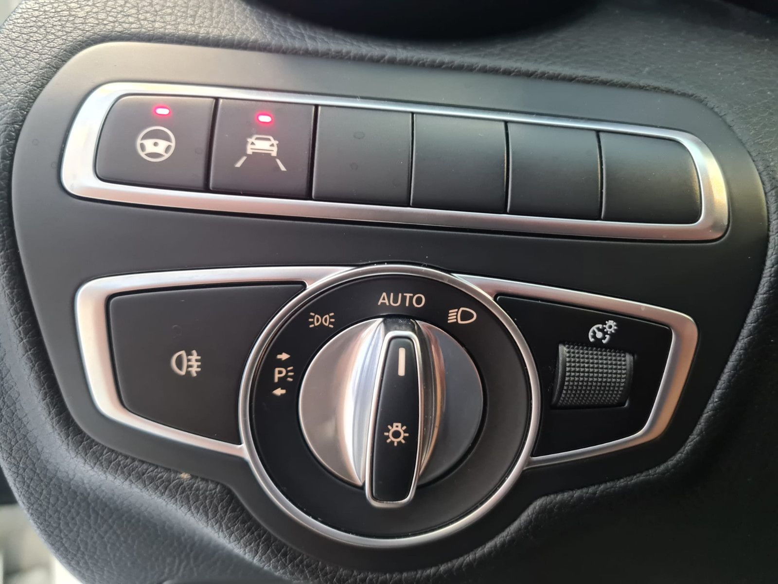 Fahrzeugabbildung Mercedes-Benz C 220 T-Modell d 4Matic / MULTIBEAM / KAMERA /
