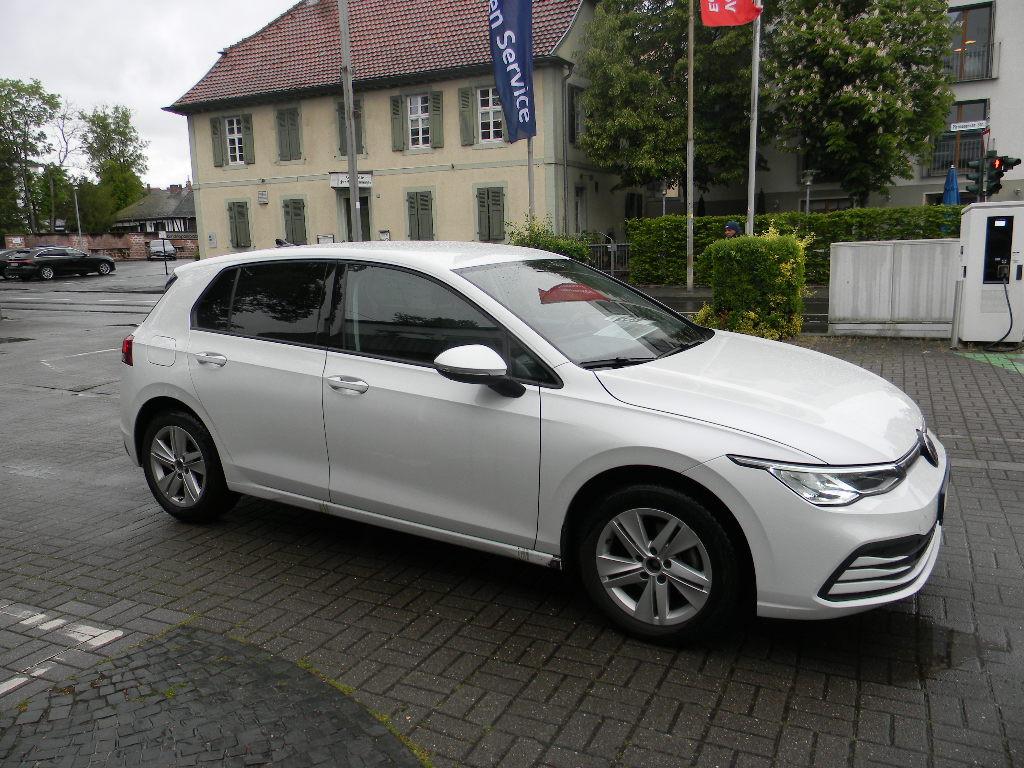 Volkswagen Golf VIII Lim. Life 2,0 TDI 7 GANG DSG Kamera, миниатюра 4