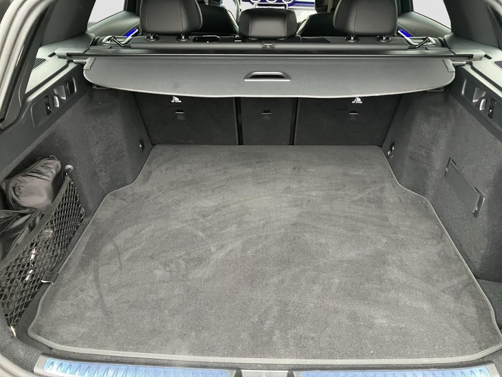 Fahrzeugabbildung Mercedes-Benz C 220 d T AMG*NIGHT*AHK*DISTR*TOTW*KAM*NAVI*LED