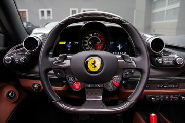 Ferrari F8 Spider*1.Hand,Unfallfrei,Daytona,Lift,Carbon*