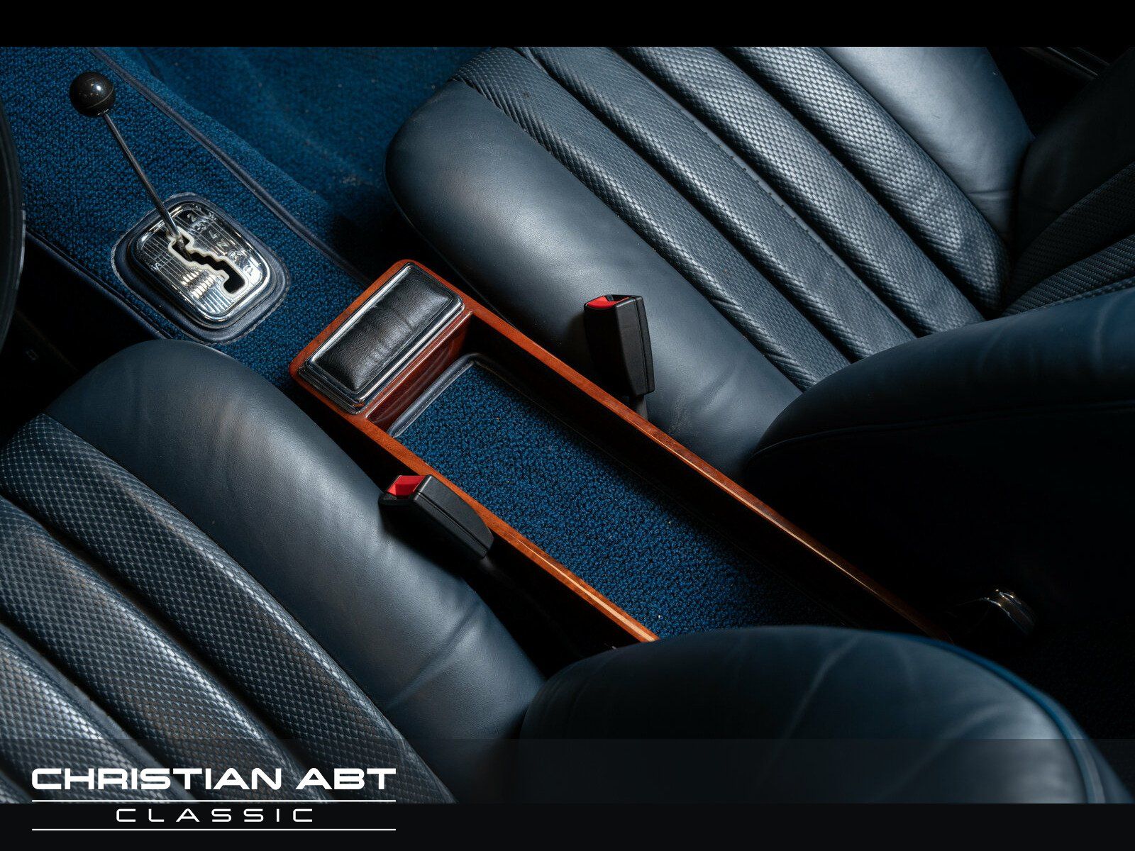Fahrzeugabbildung Mercedes-Benz SL 280 Pagode