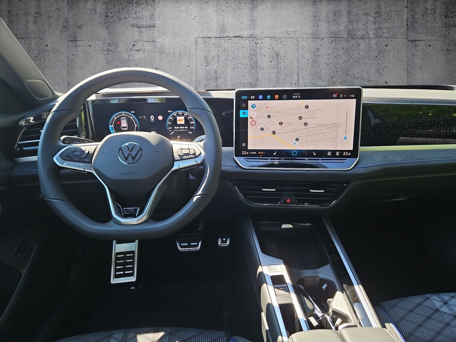 Passat Variant R-Line 2.0 TDI SCR DSG Pano AHK